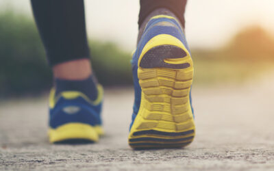 Trening biegacza :: Podologiczne konsekwencje złego doboru obuwia dla biegaczy